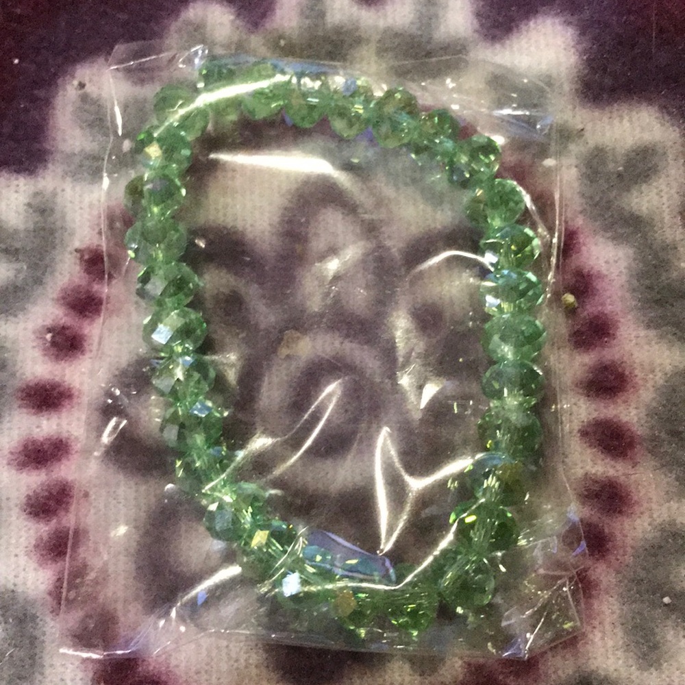 Crystal bead bracelets - Picture 6 of 7